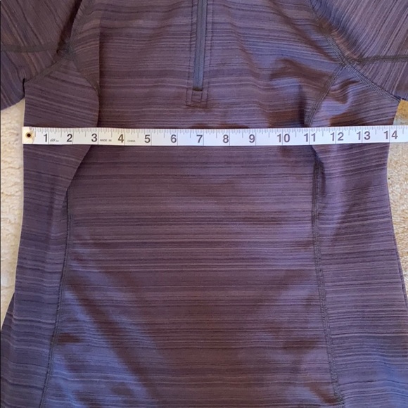 🍁FILA Sport Pullover with Thumb Loops - Picture 7 of 10